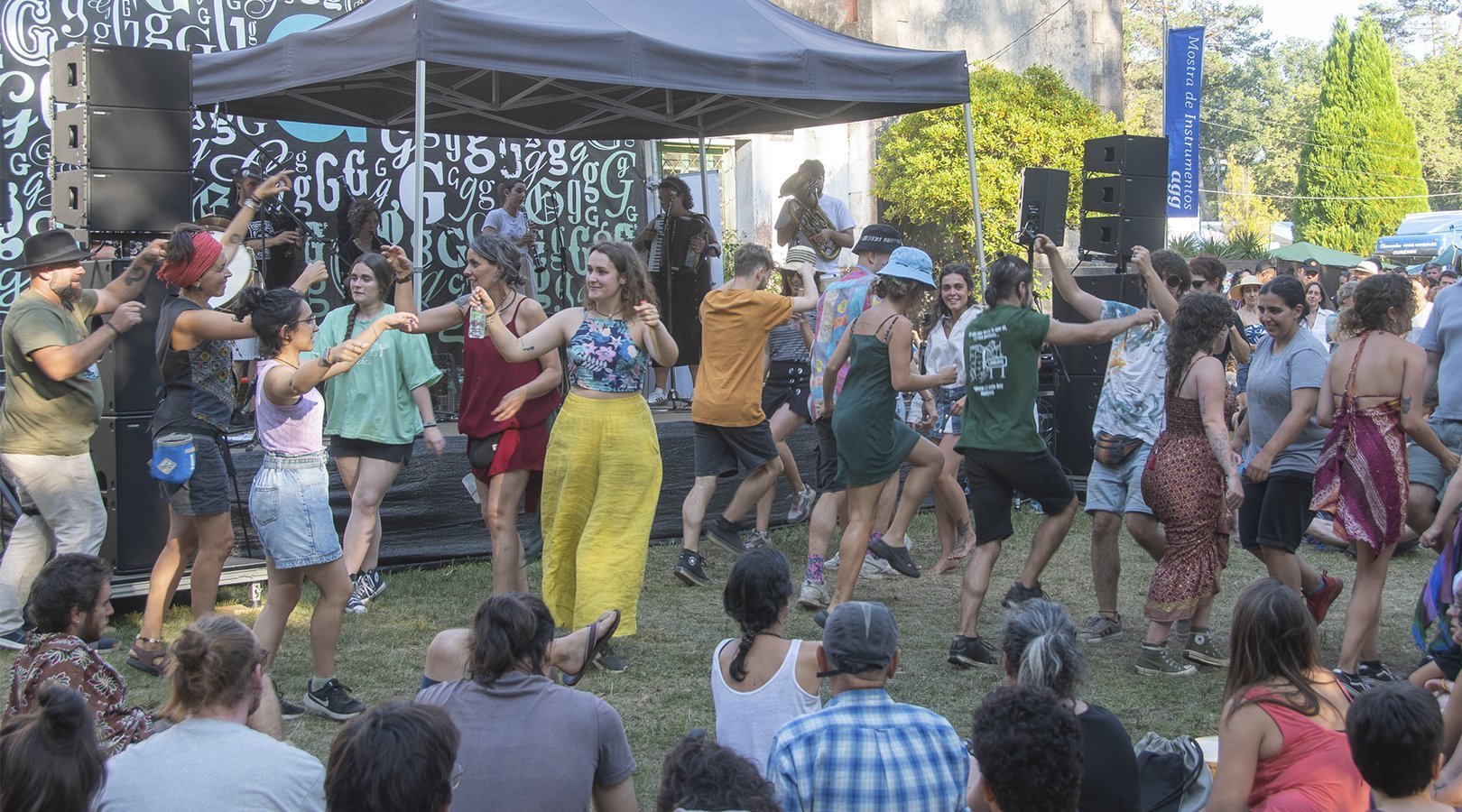 Dámosvos a benvida á nova web da agg