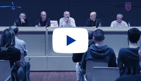 Coloquio: “Os Campaneiros de Vilagarcía e a súa pegada na historia da música tradicional”. Interveñen: Xosé V. Ferreirós, Carlos Rei, Ramón Vázquez Acha (Chilro) e Paulo Nogueira. Modera Cándido Meixide